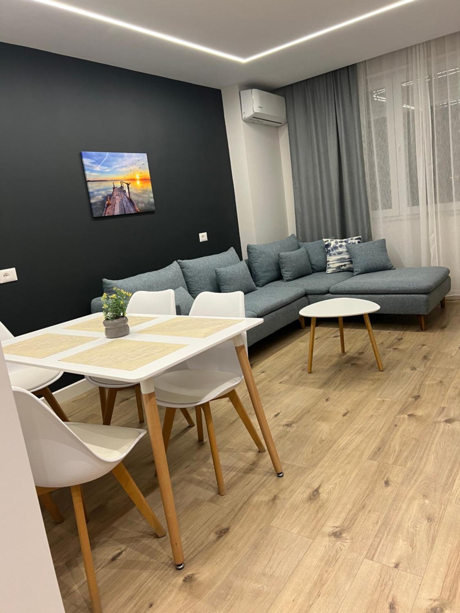 Port View Apartment 2 Дуррес Екстер'єр фото