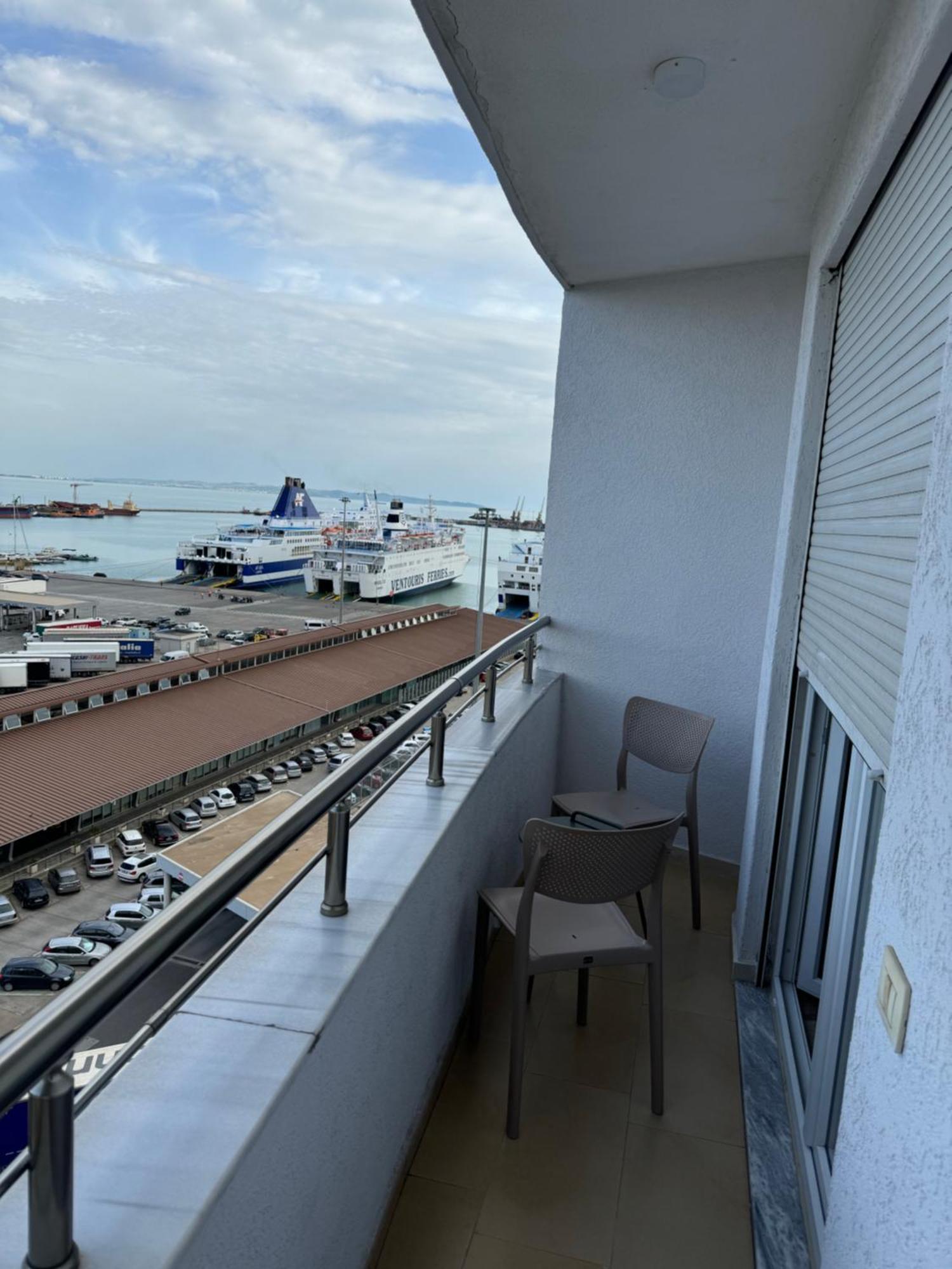Port View Apartment 2 Дуррес Екстер'єр фото